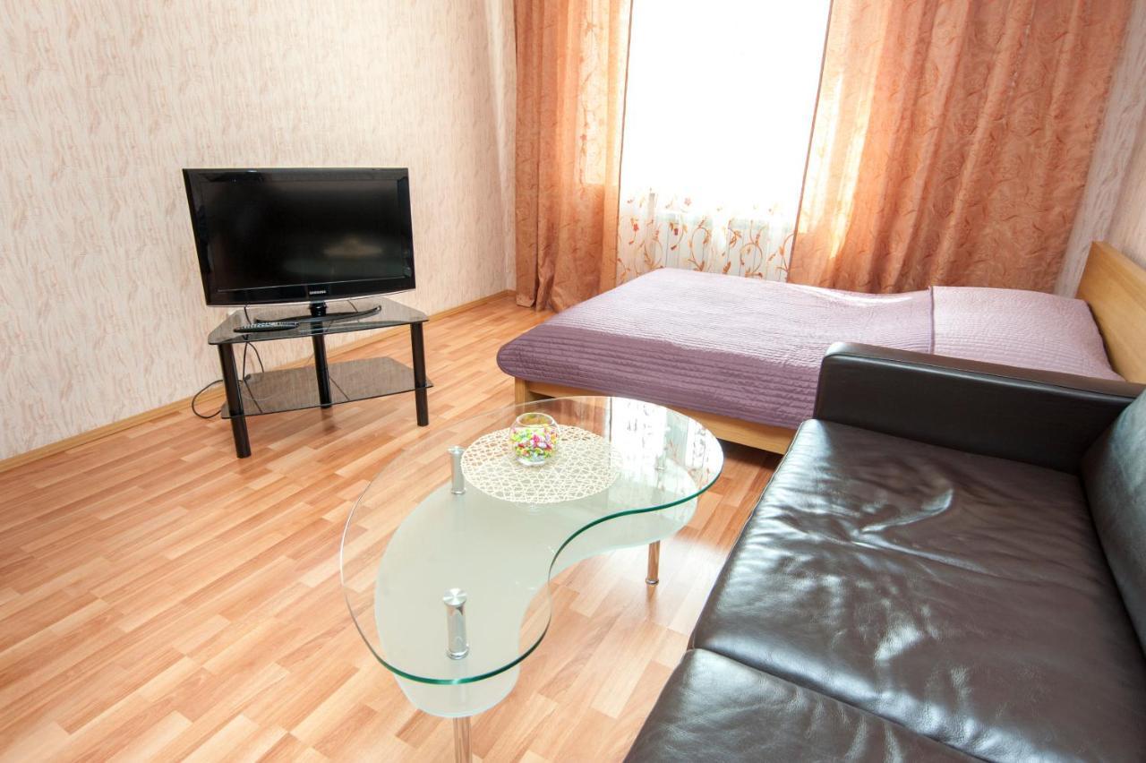 Arenda Kvartiry V Bazhovskom Apartment Екатеринбург Екстериор снимка