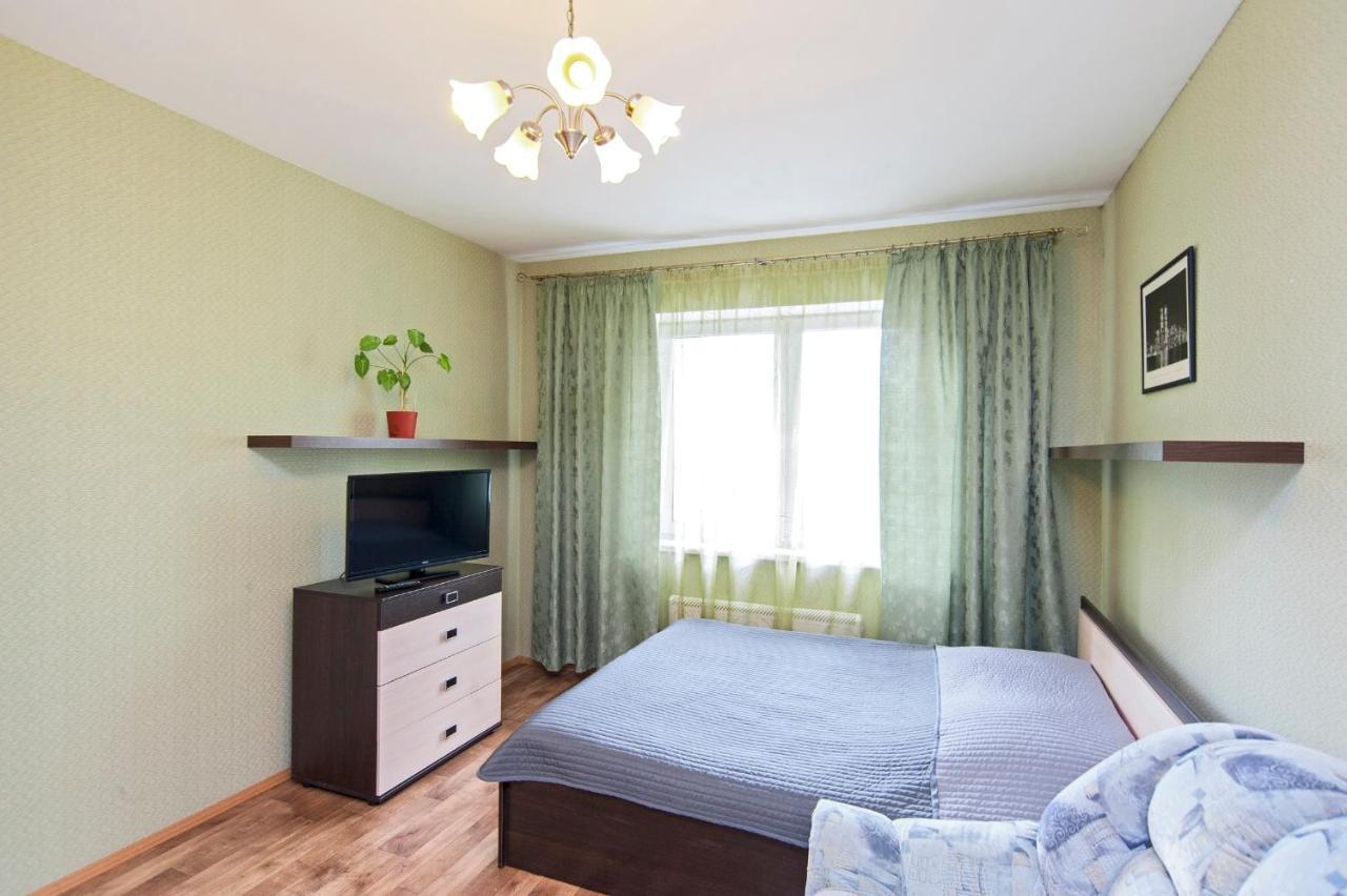 Arenda Kvartiry V Bazhovskom Apartment Екатеринбург Екстериор снимка