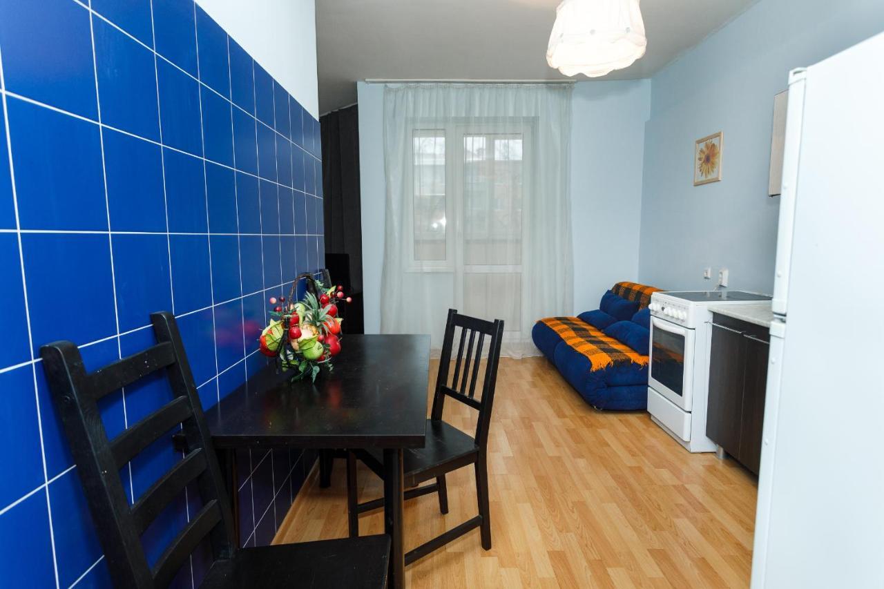 Arenda Kvartiry V Bazhovskom Apartment Екатеринбург Екстериор снимка