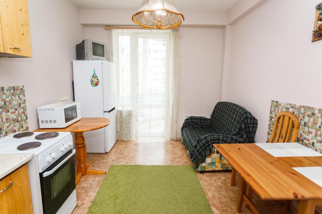 Arenda Kvartiry V Bazhovskom Apartment Екатеринбург Екстериор снимка