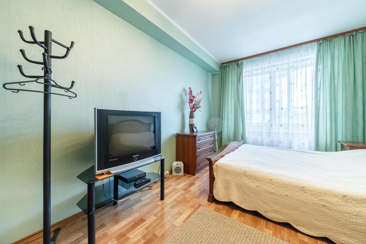 Arenda Kvartiry V Bazhovskom Apartment Екатеринбург Екстериор снимка